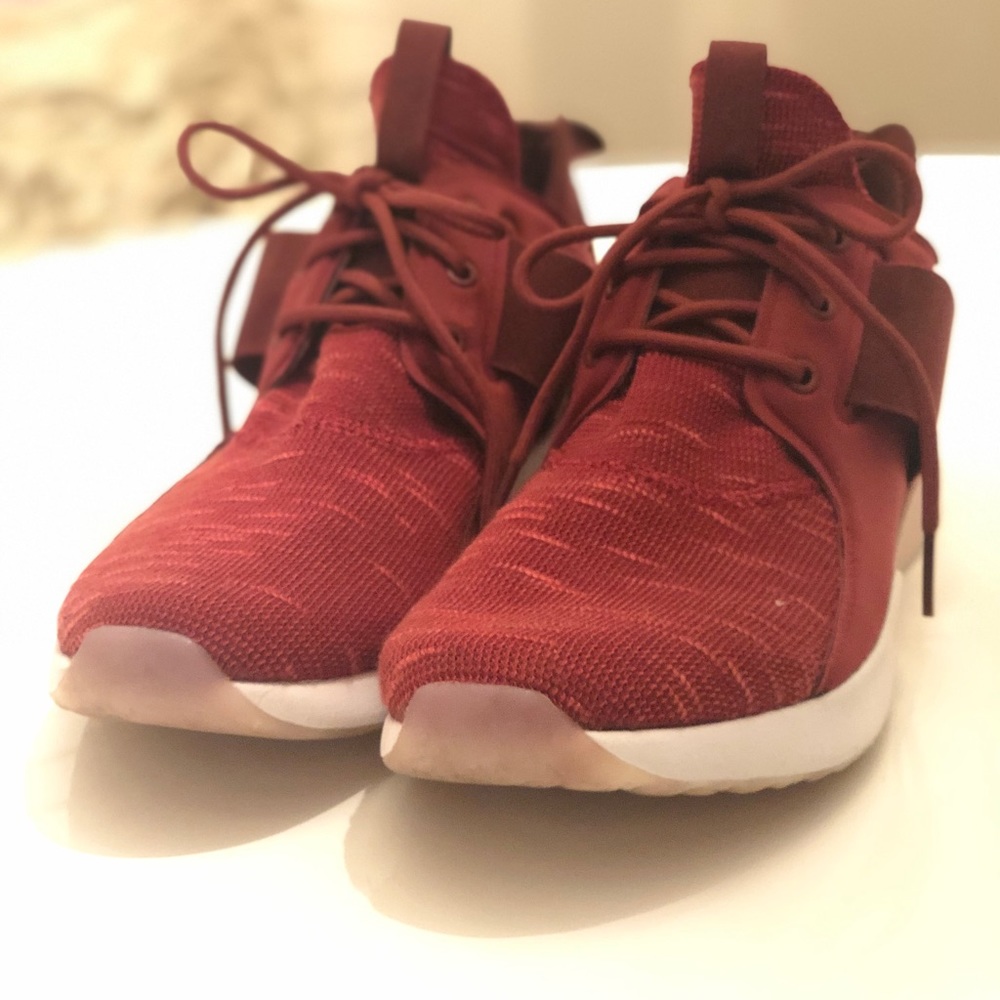 Reebok Tennies!